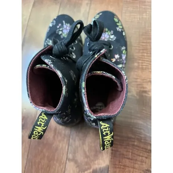 New Dr Martens Hackney Boots Women’s Sz 6 Floral Black Canvas High Top AW004 - Picture 3 of 7
